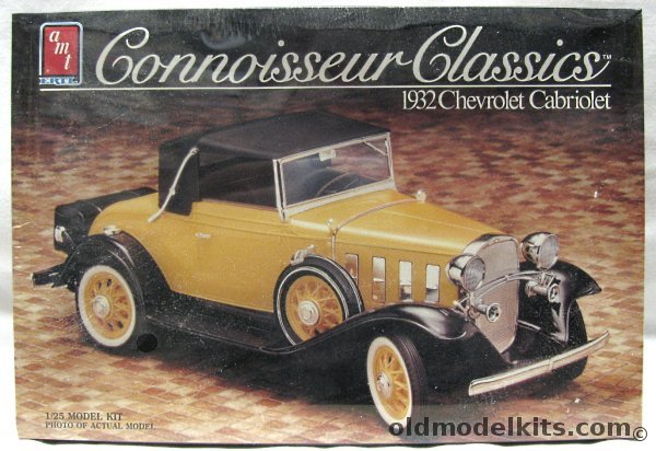 AMT 1/25 1932 Chevrolet Cabriolet, 6508 plastic model kit